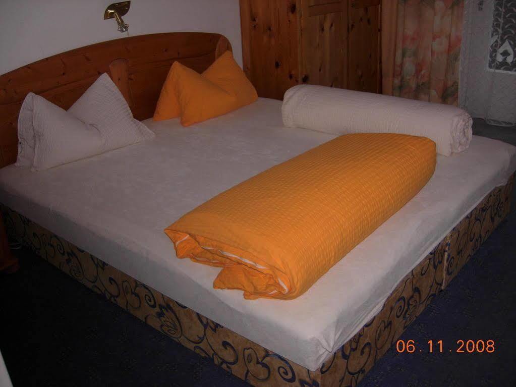 Fruehstueckspension Alpenrose 3*